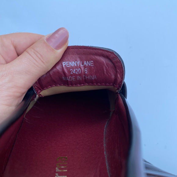 Electric karma penny lane Loafers red wine burgundy color, women’s size 6 - Picture 2 of 12